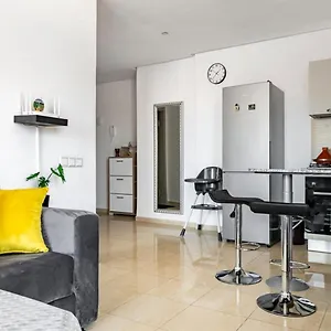  Appartement Splendide Avec Piscine A